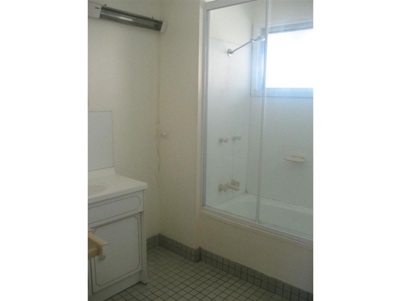 25 Ward Crescent, Biloela QLD 4715