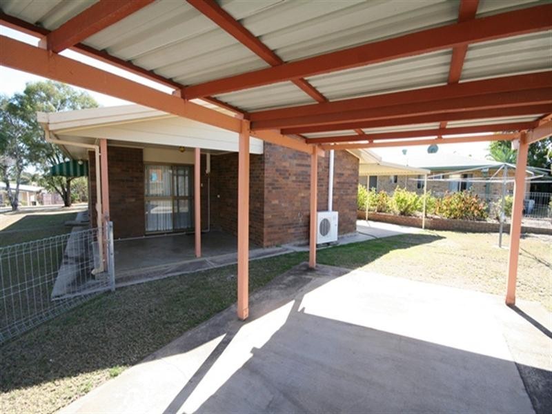 17 Lawrence Street, Biloela QLD 4715
