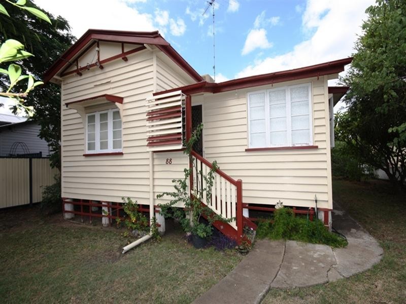 88 Kariboe Street, Biloela QLD 4715