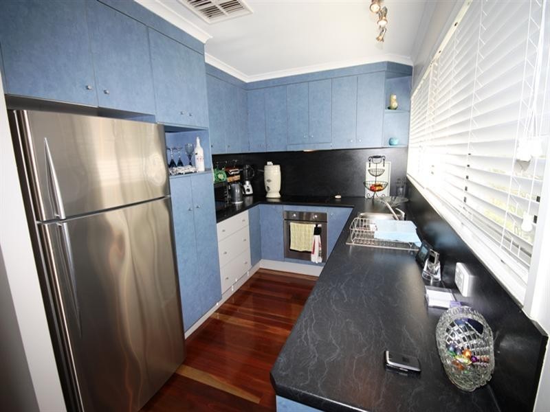 13 Paroz Crescent, Biloela QLD 4715