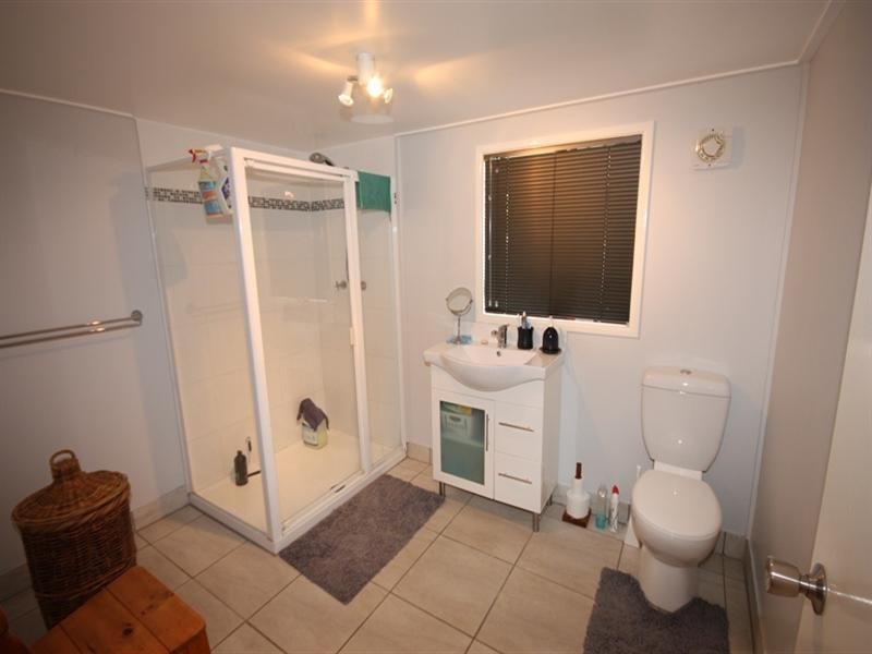 13 Paroz Crescent, Biloela QLD 4715