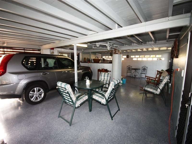 13 Paroz Crescent, Biloela QLD 4715