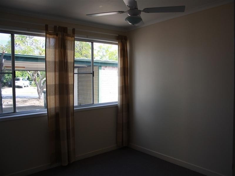4 Raglan Street, Biloela QLD 4715