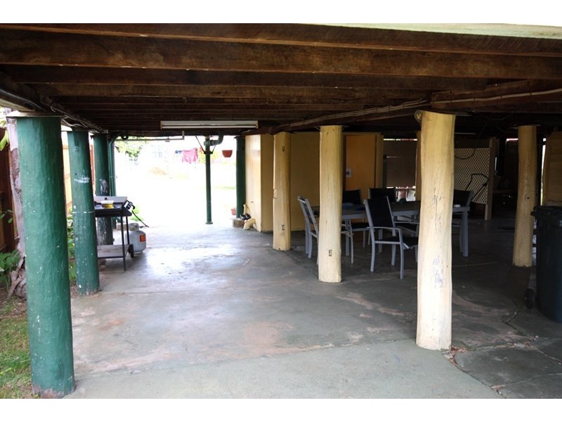 27 Kroombit Street, Biloela QLD 4715