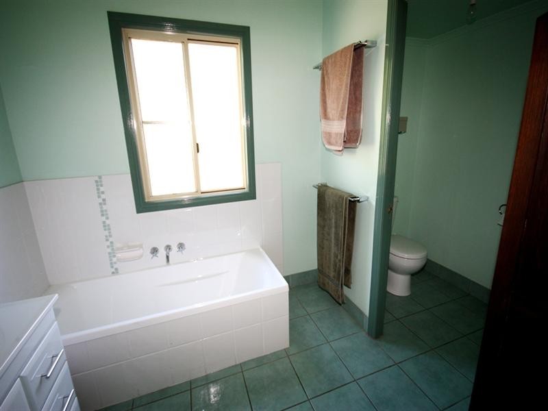 133 Kariboe Street, Biloela QLD 4715