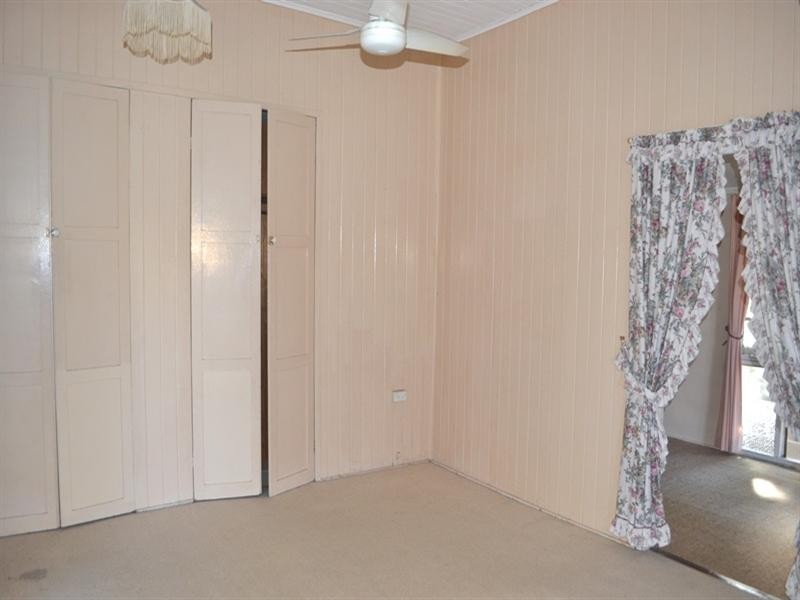 27 Kroombit Street, Biloela QLD 4715