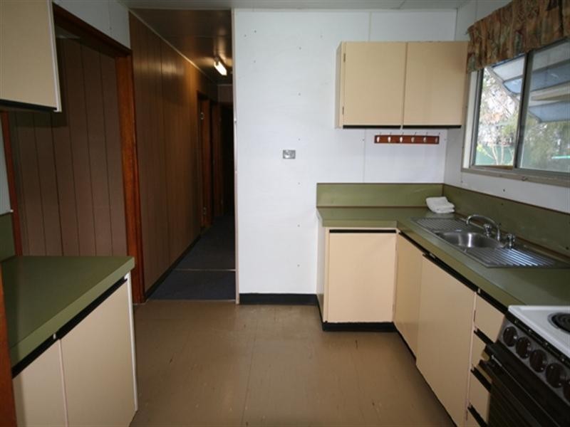 11 Exhibition Avenue, Biloela QLD 4715