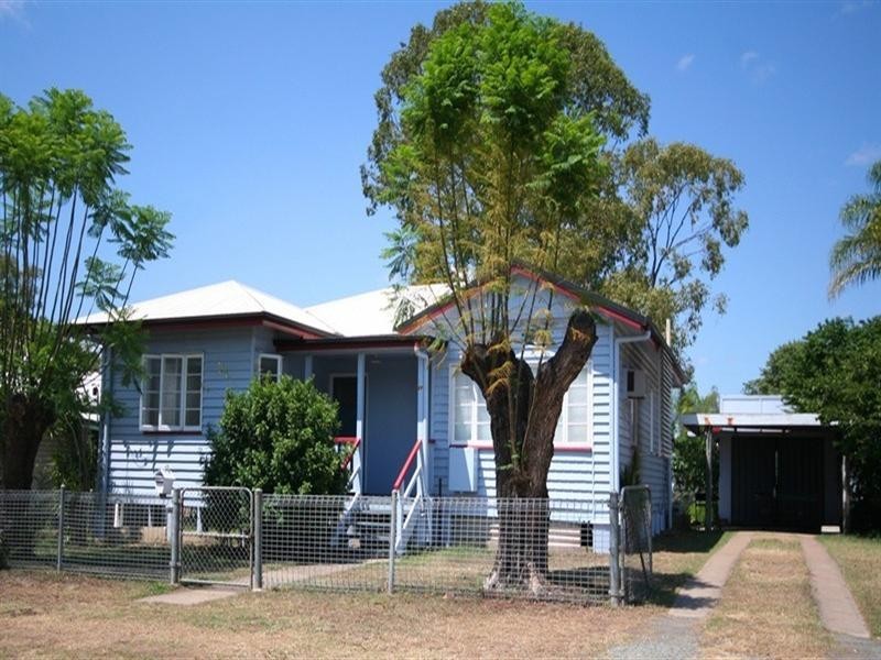 17 Bell Street, Biloela QLD 4715