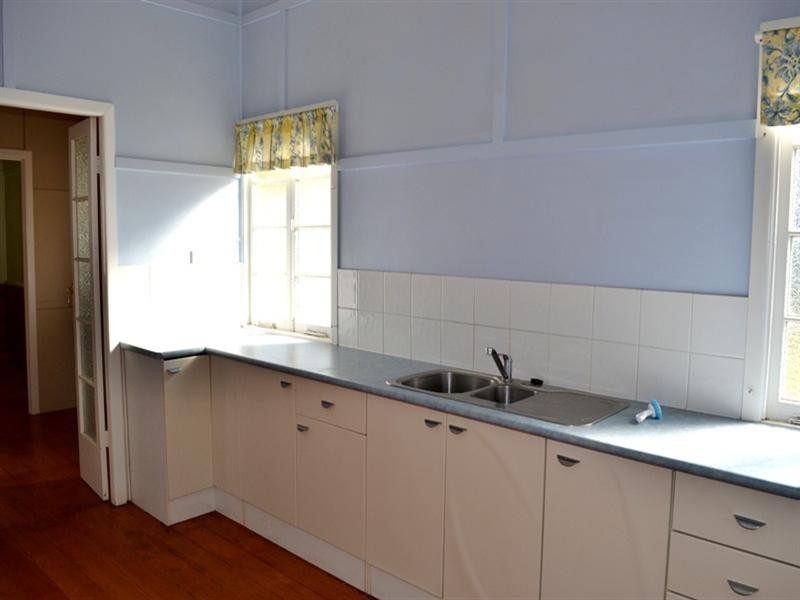 4 Austen Street, Thangool QLD 4716