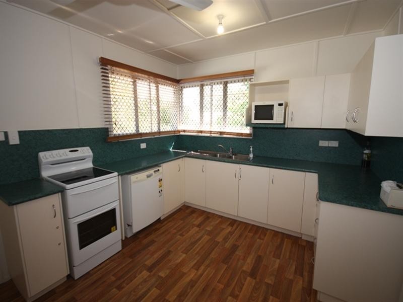 31 Collins Street, Biloela QLD 4715