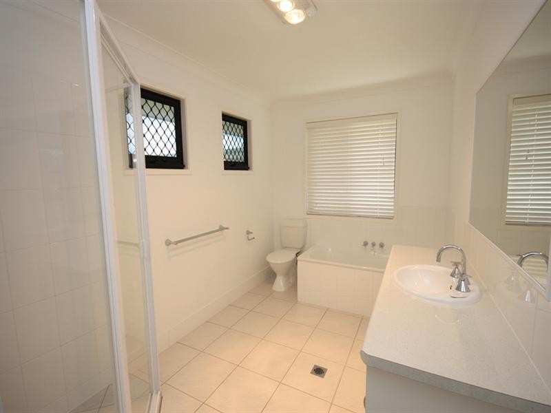 2 Harcla Close, Biloela QLD 4715