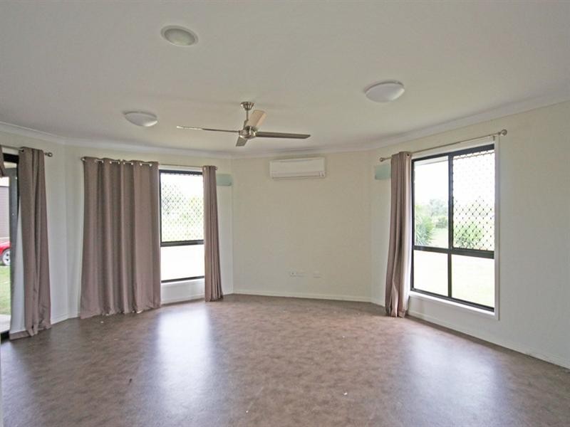 24 – 26 Nicholson Street, Banana QLD 4702