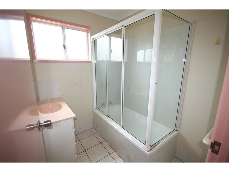 1/16 Woolein Crescent, Biloela QLD 4715