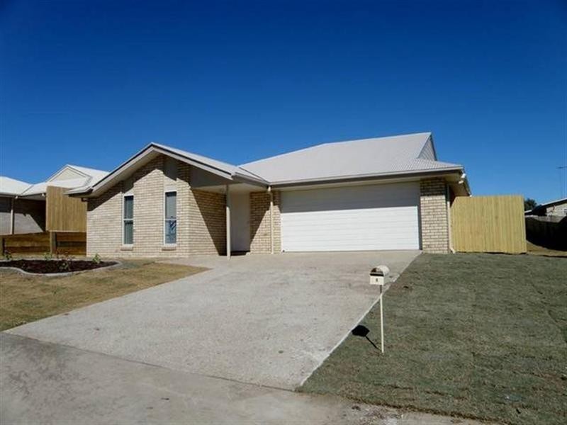 8 Panorama Drive, Biloela QLD 4715