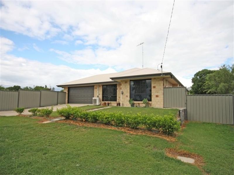 30 Nicholson Street, Banana QLD 4702