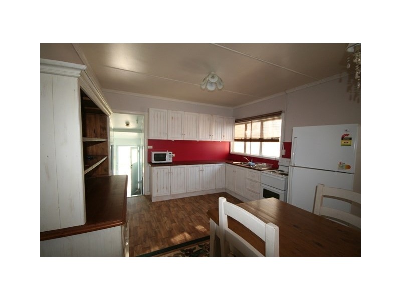 31 Kroombit Street, Biloela QLD 4715