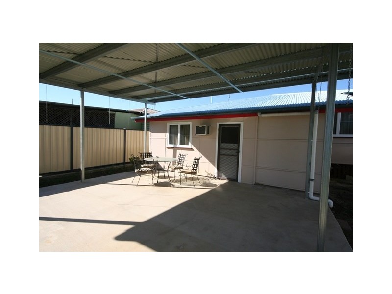 31 Kroombit Street, Biloela QLD 4715