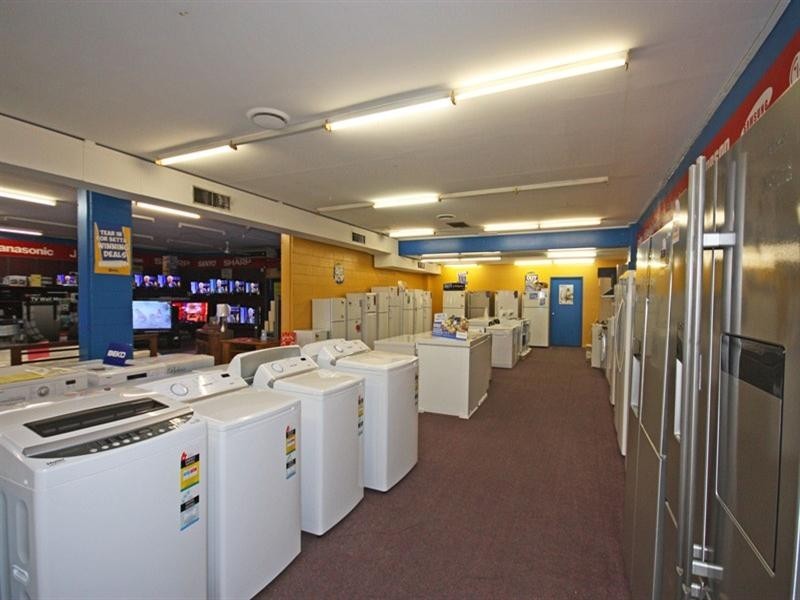 53 Kariboe Street, Biloela QLD 4715