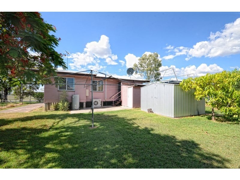 8 Collins Street, Biloela QLD 4715