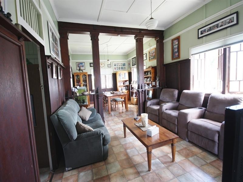 61 Bell Street, Biloela QLD 4715