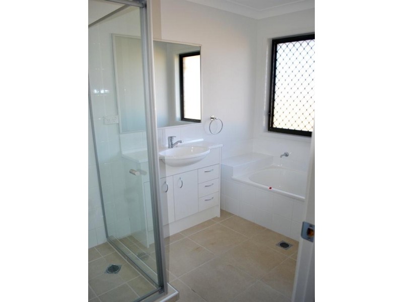 15 -17 Highland Way, Biloela QLD 4715