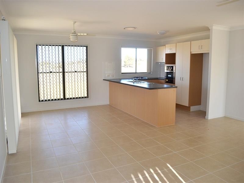 15 -17 Highland Way, Biloela QLD 4715