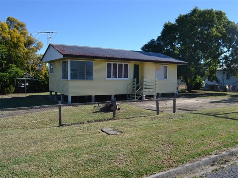 5 Orange Street, Biloela QLD 4715