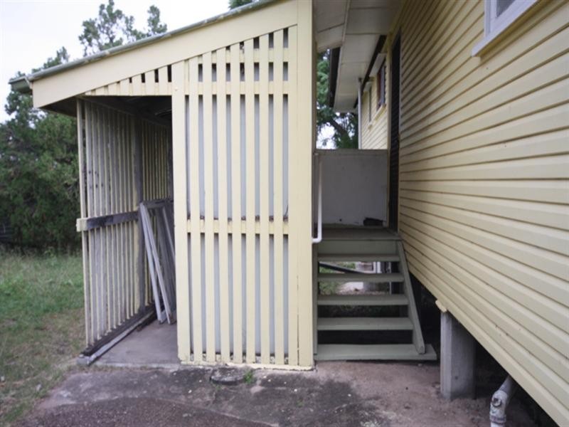 5 Orange Street, Biloela QLD 4715