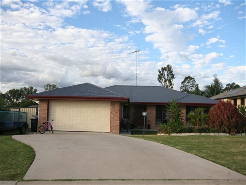33 Paroz Crescent, Biloela QLD 4715