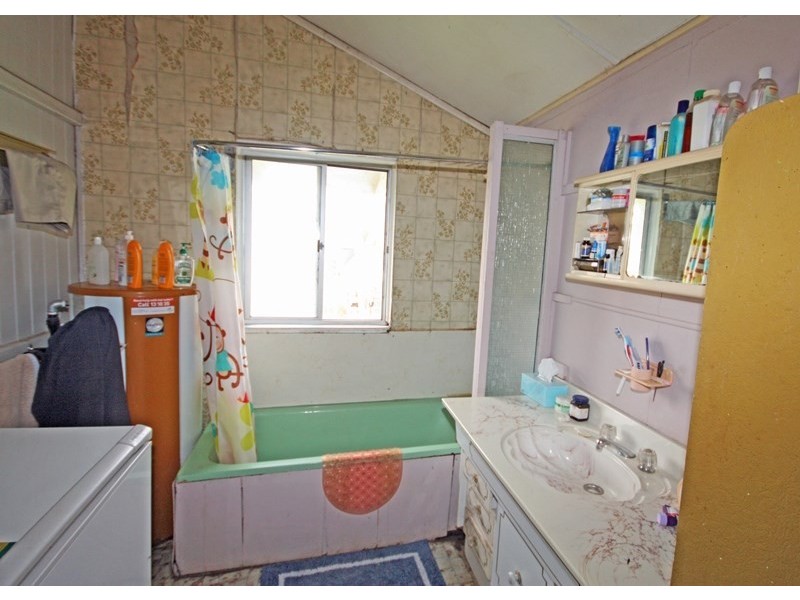 49 McLaughlins Road, Thangool QLD 4716