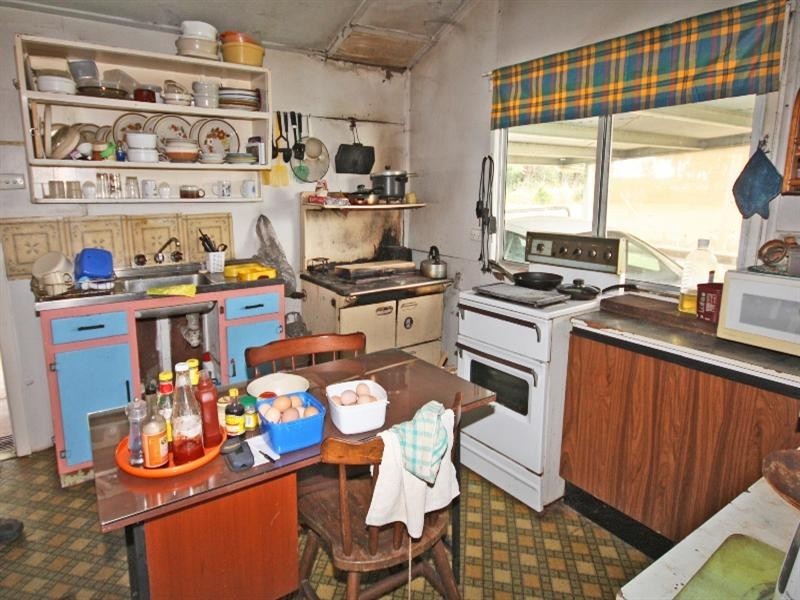 49 McLaughlins Road, Thangool QLD 4716