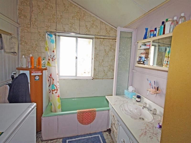 49 McLaughlins Road, Thangool QLD 4716