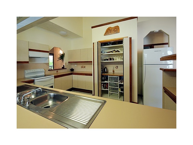 2 Meyer Court, Kirwan QLD 4817