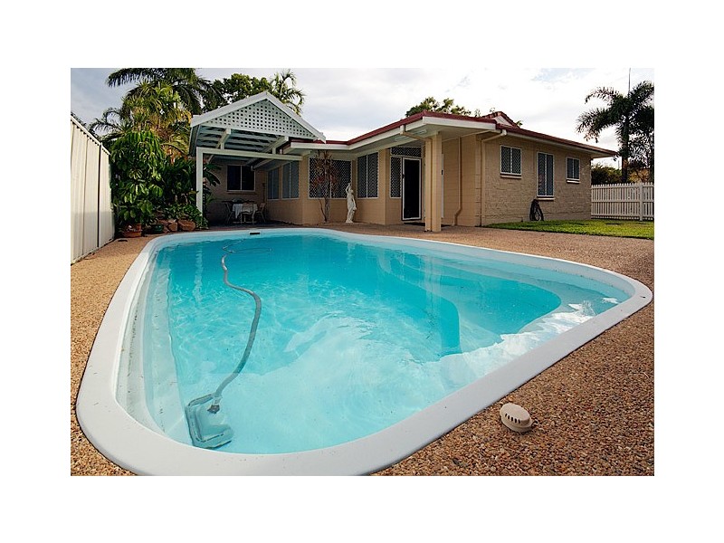 2 Meyer Court, Kirwan QLD 4817