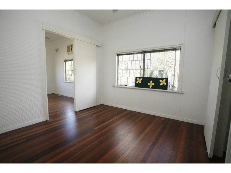 597 Ross River Road, Kirwan QLD 4817