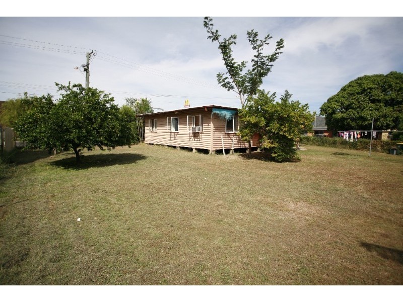 155 Nathan Street, Cranbrook QLD 4814