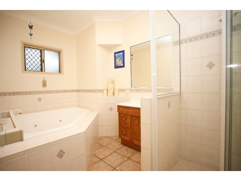 2 Serrata Court, Kirwan QLD 4817