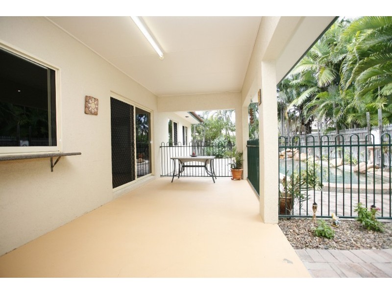 2 Serrata Court, Kirwan QLD 4817