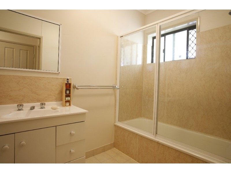 30 Salamander Street, Bluewater QLD 4818