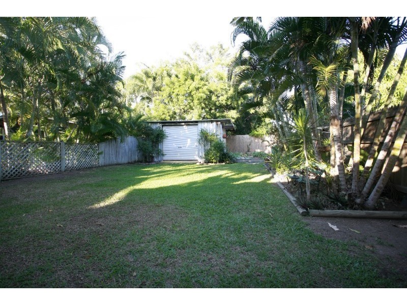 11 Edwards Street, West End QLD 4810