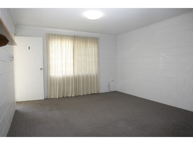 27 Sonia Street, Rasmussen QLD 4815