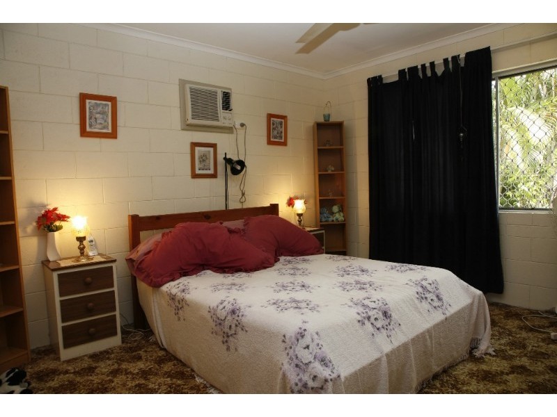 27 Sonia Street, Rasmussen QLD 4815