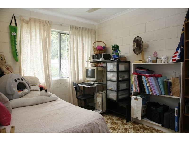 27 Sonia Street, Rasmussen QLD 4815