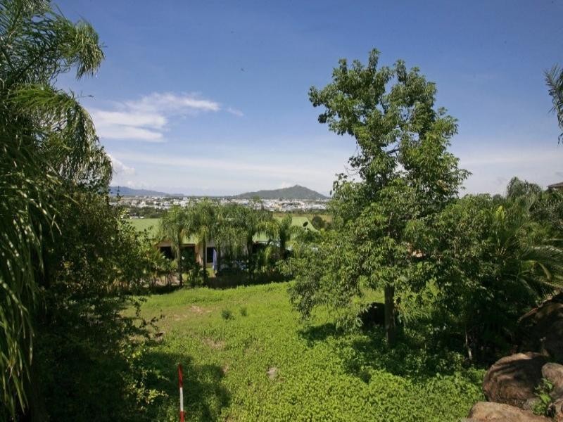 30/18 High Vista Drive, Mount Louisa QLD 4814