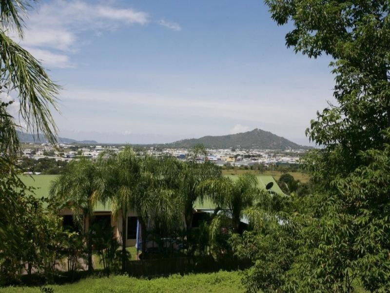 30/18 High Vista Drive, Mount Louisa QLD 4814