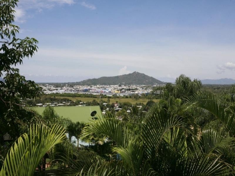 30/18 High Vista Drive, Mount Louisa QLD 4814