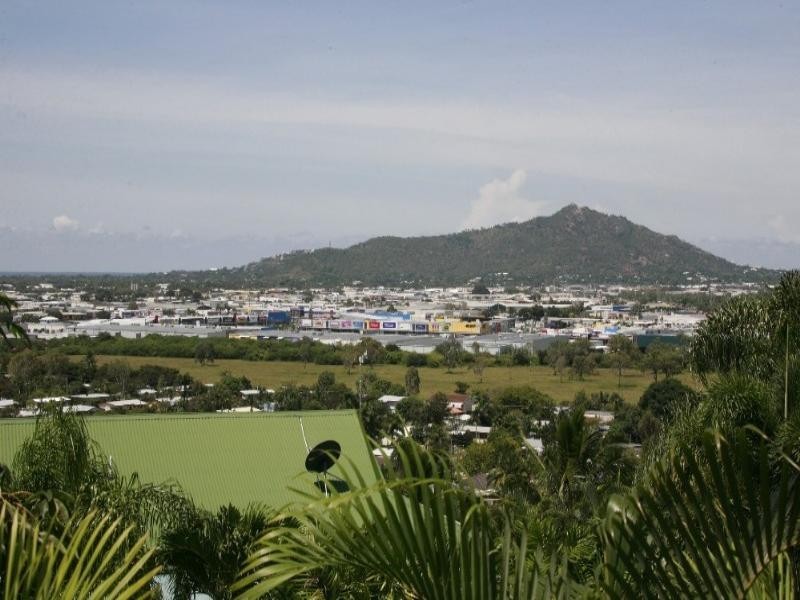 30/18 High Vista Drive, Mount Louisa QLD 4814