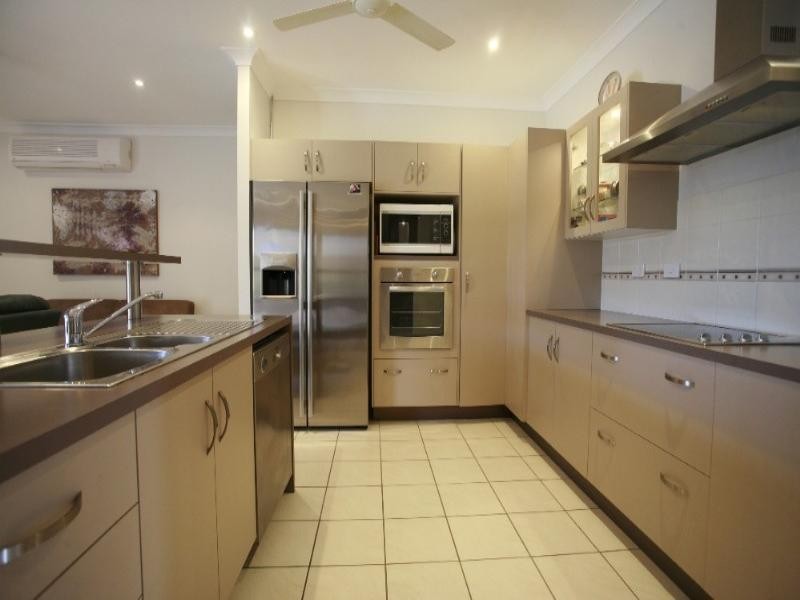 10 Canthium Court, Mount Louisa QLD 4814