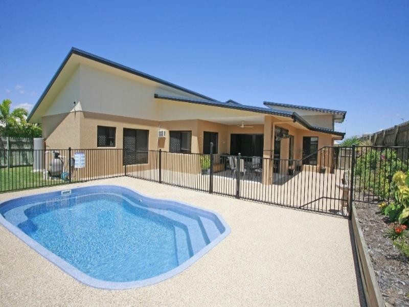 10 Canthium Court, Mount Louisa QLD 4814