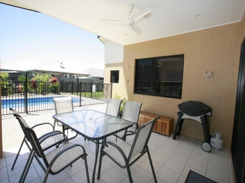 10 Canthium Court, Mount Louisa QLD 4814